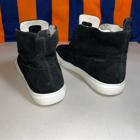 Kenneth Cole Women Size 7.5 Kismet Black Leather Lace Up Chukka Ankle Boot Shoes - Picture 3 of 9